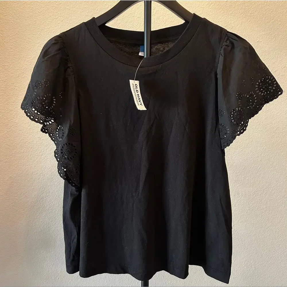 Old Navy Black Eyelet Flutter Sleeve Top NWT Medium Feminine Cottagecore